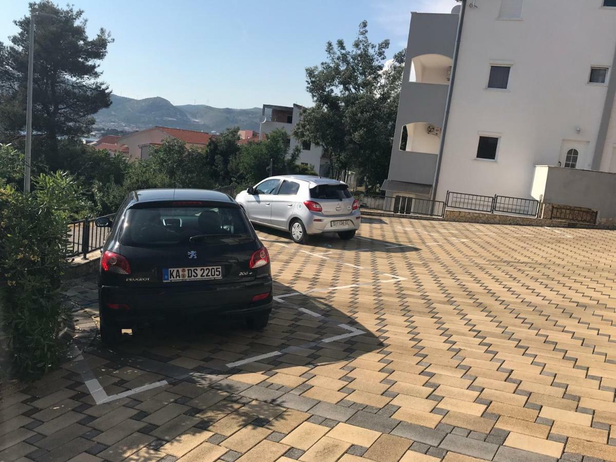 Apartments Filip Trogir Buitenkant foto