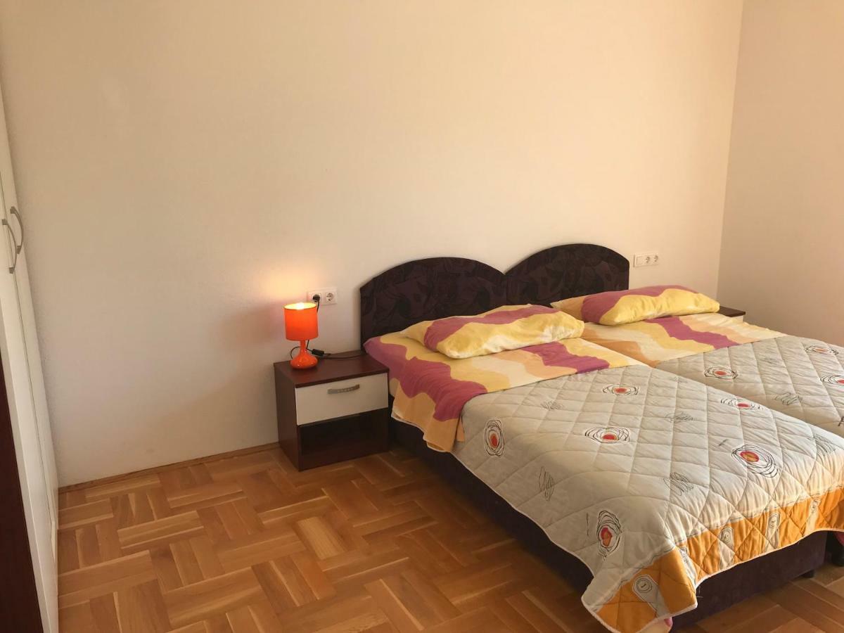 Apartments Filip Trogir Buitenkant foto