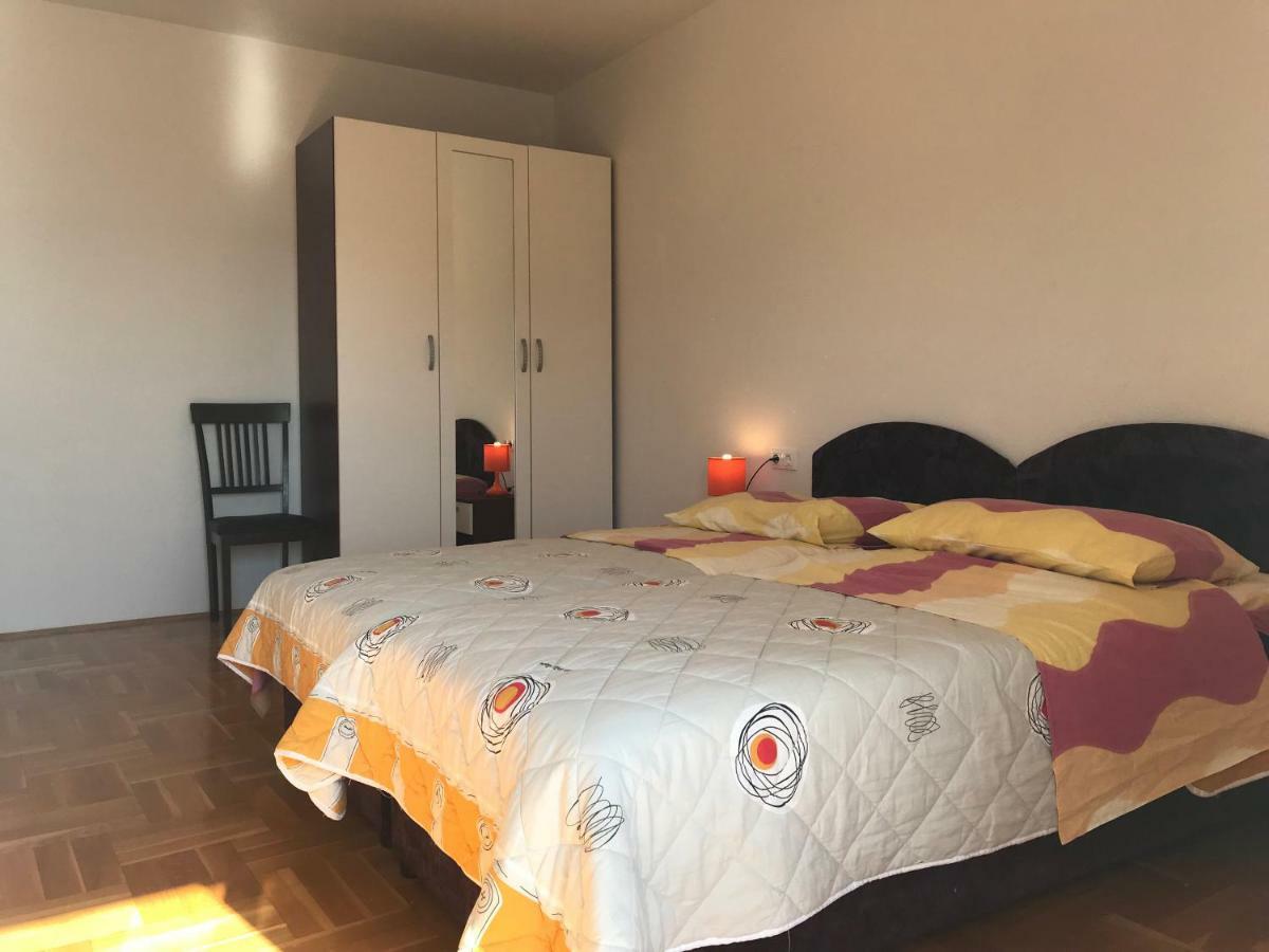 Apartments Filip Trogir Buitenkant foto
