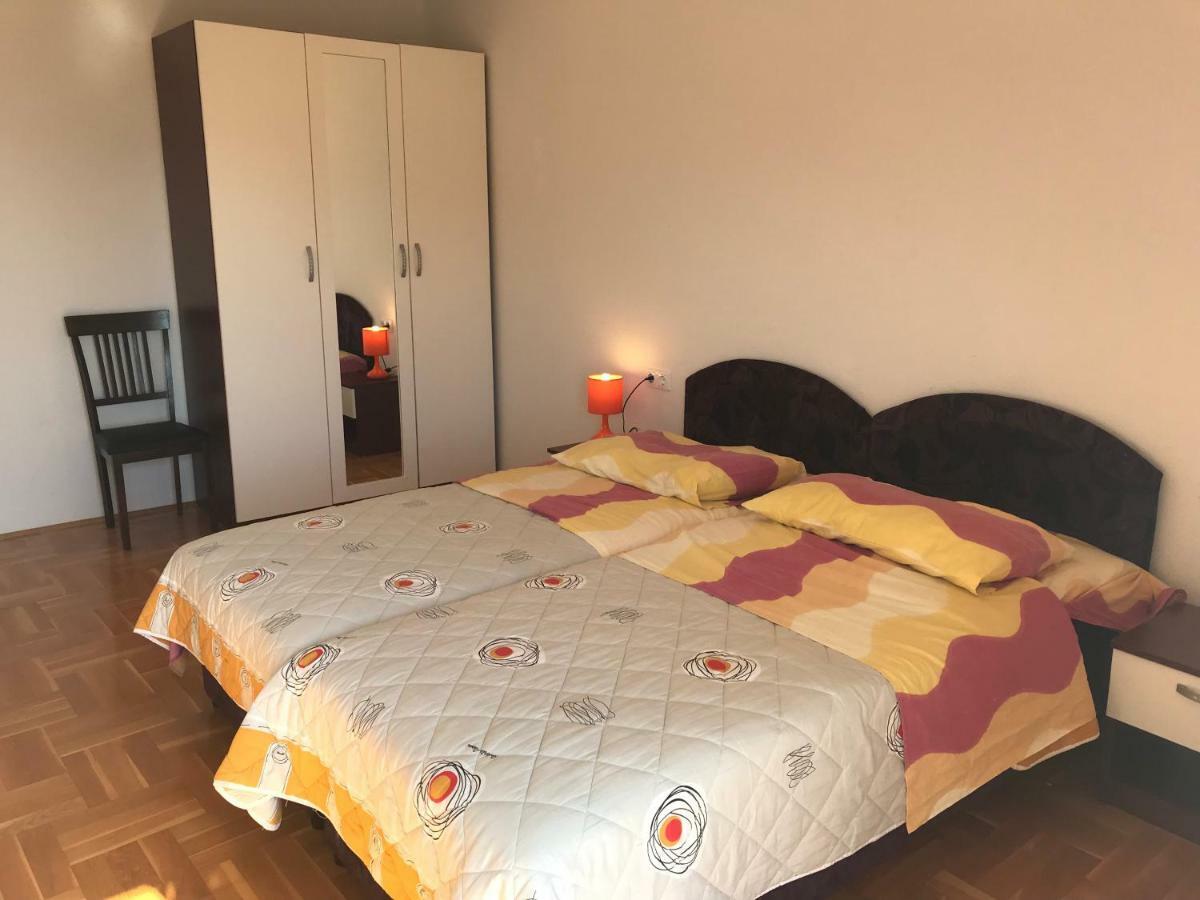 Apartments Filip Trogir Buitenkant foto