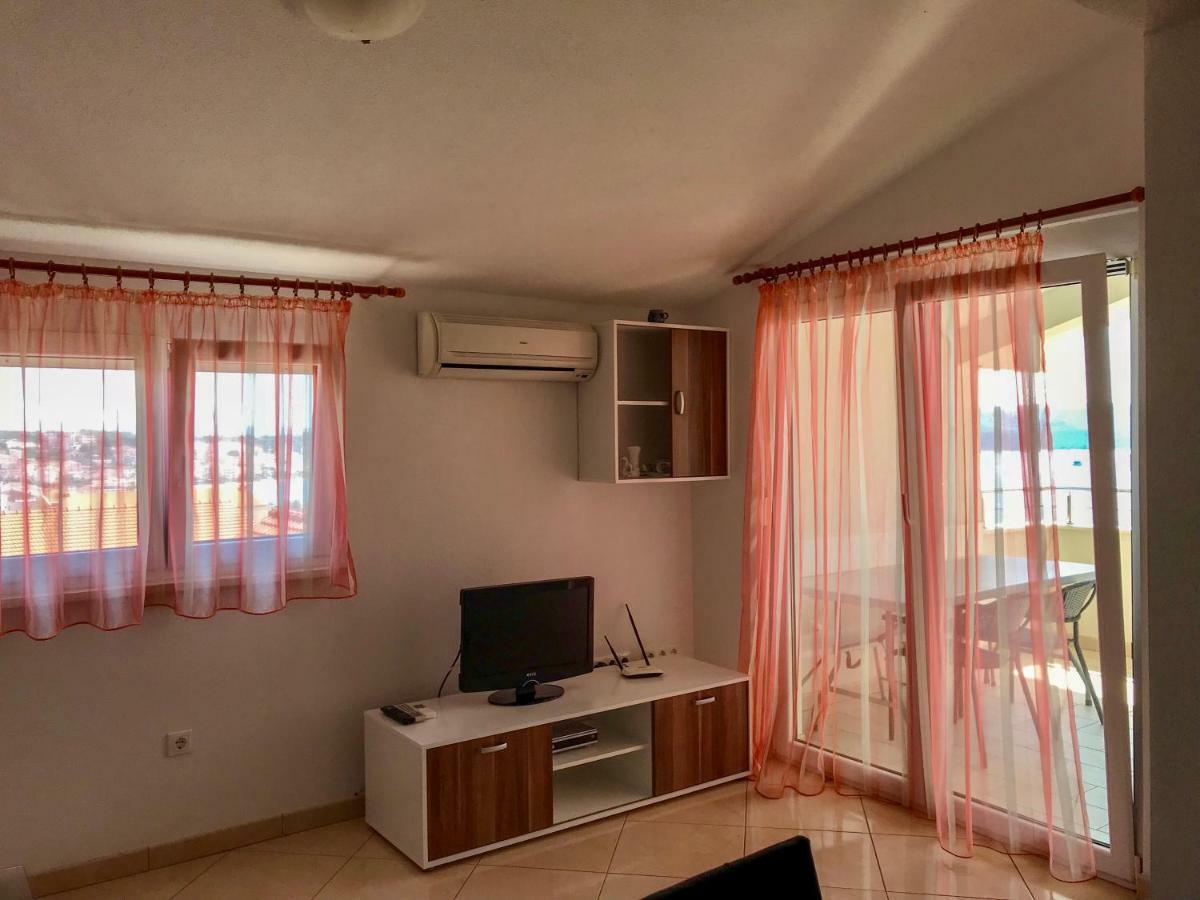 Apartments Filip Trogir Buitenkant foto